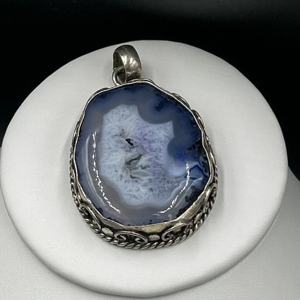 Vintage Sterling‎ Silver Chunky Deep  Blue Druzy Quartz Pendant 2